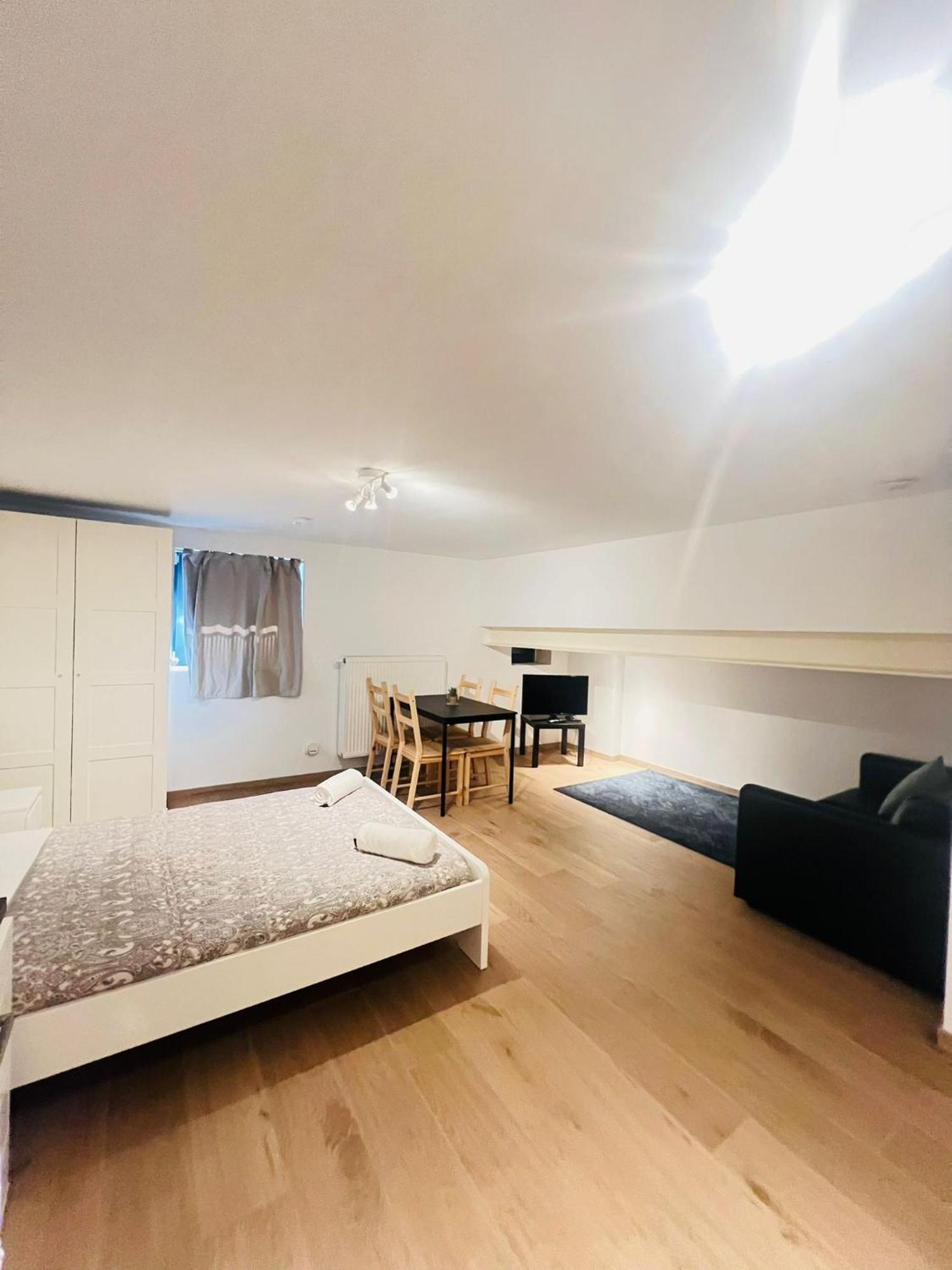 Oneluxstay Near Fashion District Antwerpen Eksteriør billede